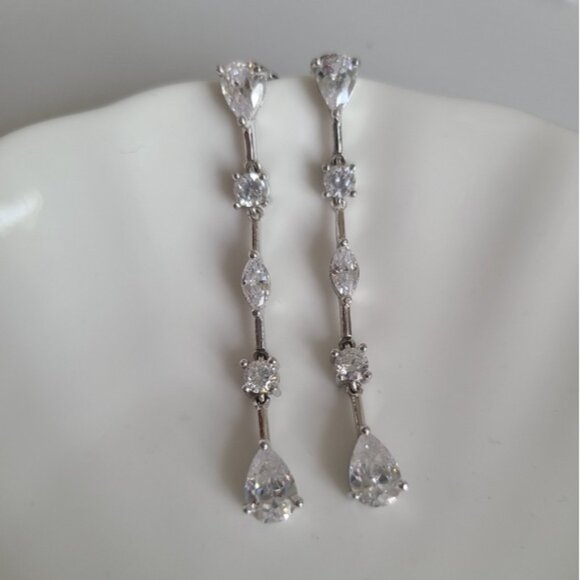 Vintage Sterling Silver Long Drop Crystal Elegant Formal Bridal Earrings - Picture 5 of 16